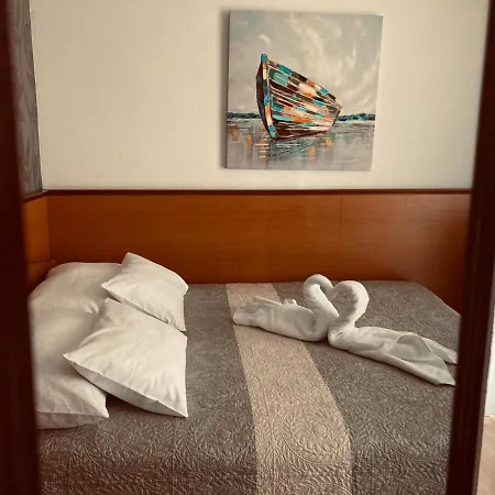 Couette-café Sobe/rooms Riva