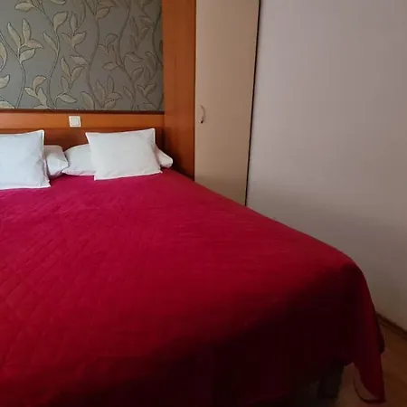 Sobe/rooms Riva Frühstückspension 3*