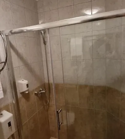 Couette-café Sobe/rooms Riva 3*