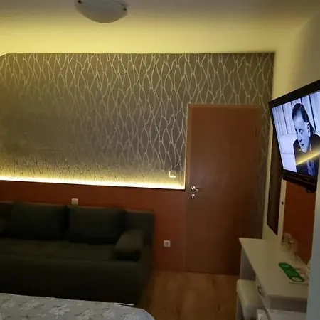 Sobe/rooms Riva Couette-café 3*