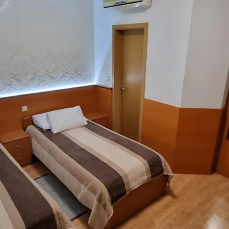 Sobe/rooms Riva Couette-café Zadar