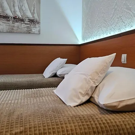 Bed & Breakfast Sobe/rooms Riva 3*