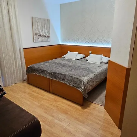 Bed & Breakfast Sobe/rooms Riva 3*