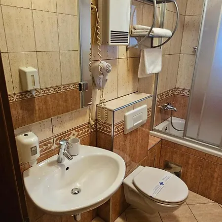 Sobe/rooms Riva Bed & Breakfast 3*