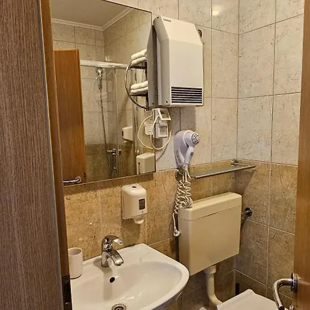 Sobe/rooms Riva Bed & Breakfast Zadar