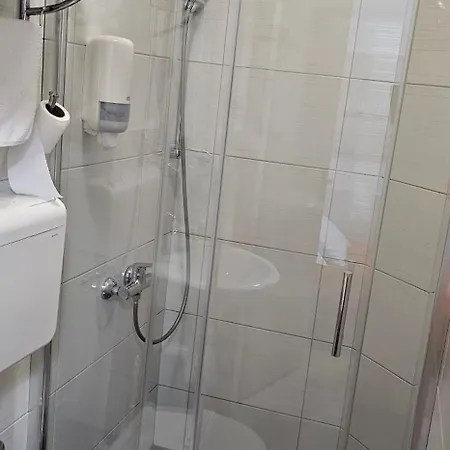 Sobe/rooms Riva Couette-café