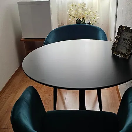 Couette-café Sobe/rooms Riva 3*