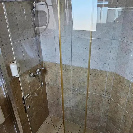 Sobe/rooms Riva 3* Zadar