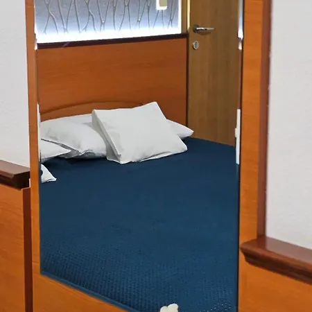 Sobe/rooms Riva Bed & Breakfast