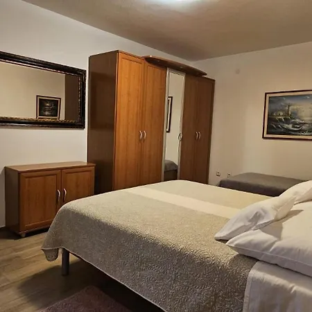 Sobe/rooms Riva 3* Zadar