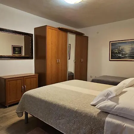 Sobe/rooms Riva Bed & Breakfast