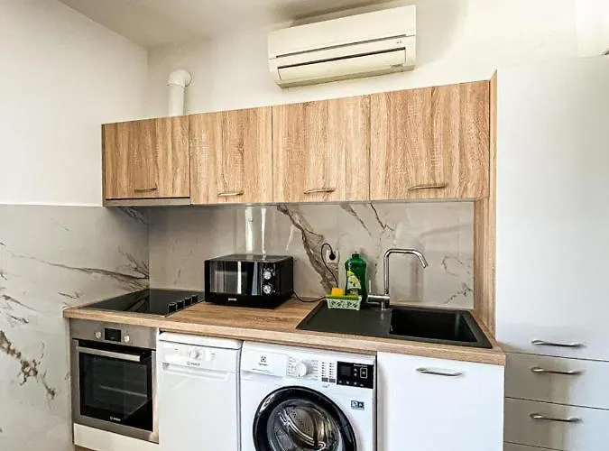 Alojamento de Acomodação e Pequeno-almoço Sobe/rooms Riva Zadar