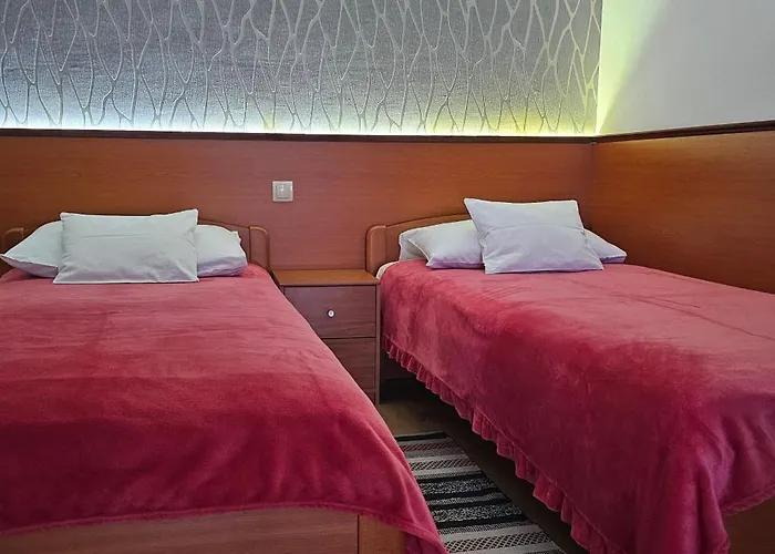 Sobe/rooms Riva Alojamento de Acomodação e Pequeno-almoço Zadar
