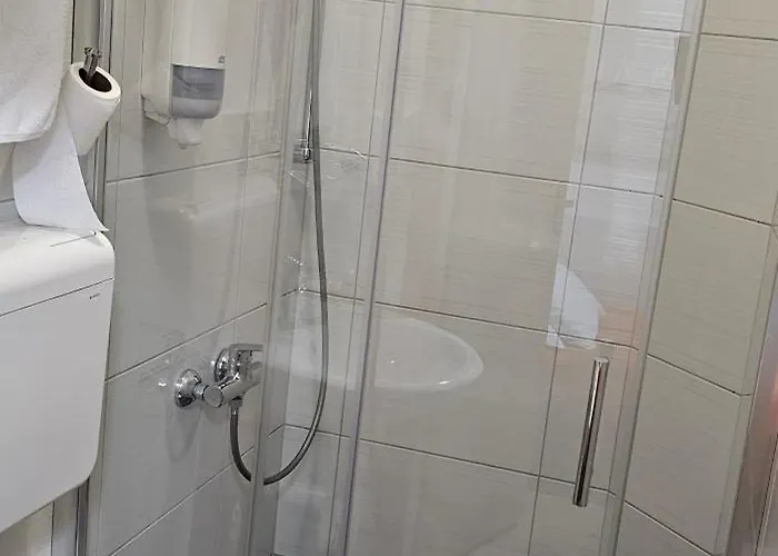 Sobe/rooms Riva Alojamento de Acomodação e Pequeno-almoço