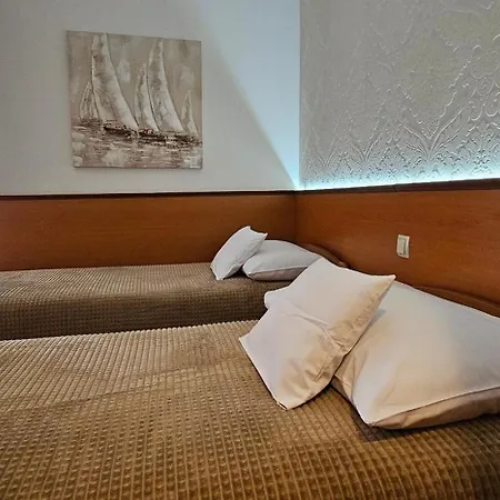 Sobe/rooms Riva Panzió