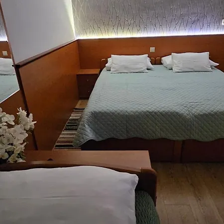 Sobe/rooms Riva 3* Zára