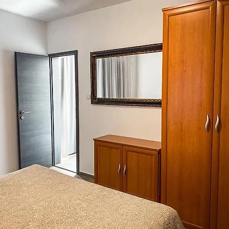 Sobe/rooms Riva 3*