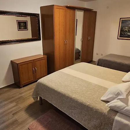 Sobe/rooms Riva Bed and breakfast Zadar