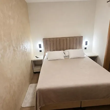 Couette-café Sobe/rooms Riva