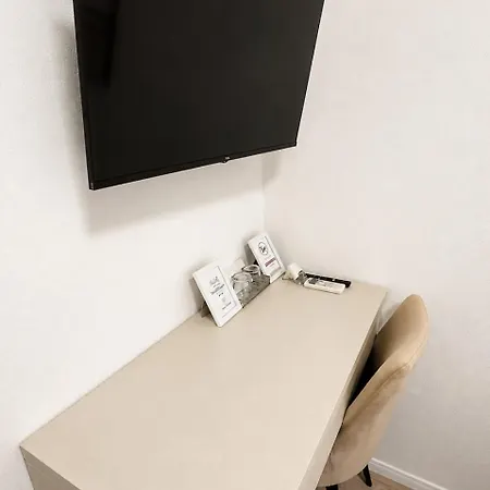 Sobe/rooms Riva Couette-café