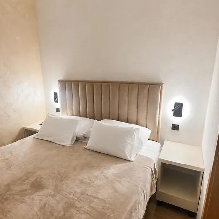 Couette-café Sobe/rooms Riva 3*