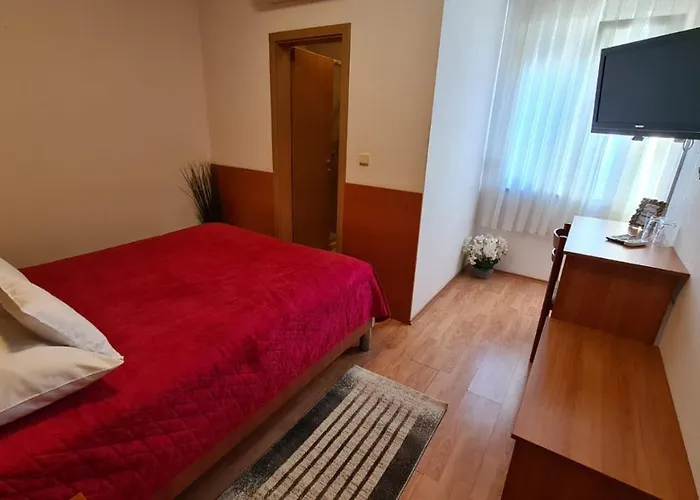 Bed & Breakfast Sobe/rooms Riva Zara