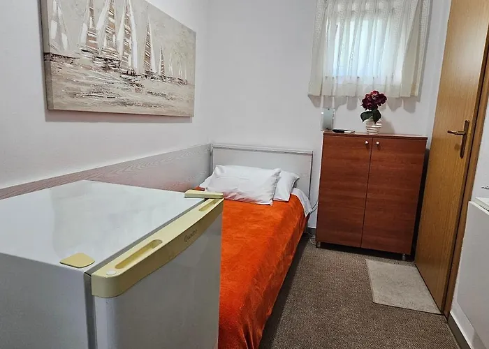 Sobe/rooms Riva Panzió