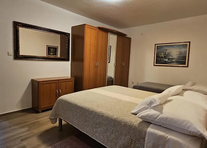 Sobe/rooms Riva 3* Zára